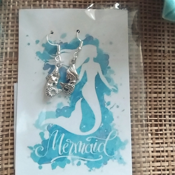New in package Mermaid Earrings - Picture 2 of 5